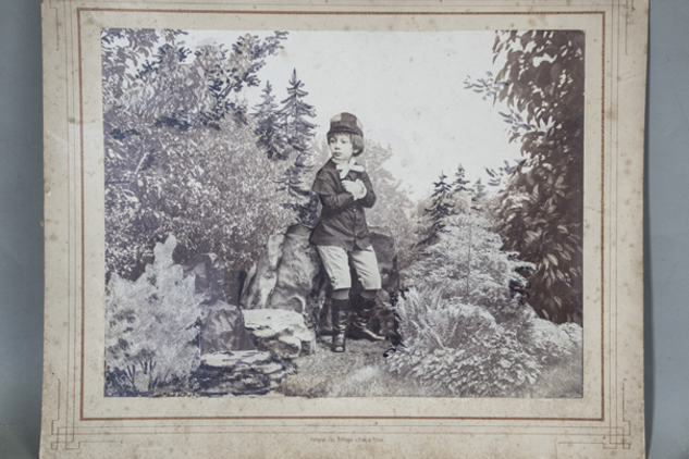 Fotografie ateliérová, koláž, NPÚ, ÚPS v Českých Budějovicích, Mobiliární fond klášter Plasy, inv. č. PY02032.